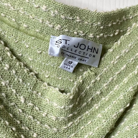 St. John • Santana Knit Green Boucle Skirt Suit • USA - Picture 12 of 14